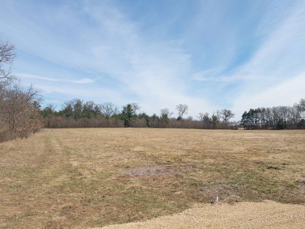 247 Cypress Avenue, Coloma, WI 53930