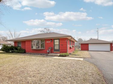 9131 12th Avenue S, Bloomington, MN 55425