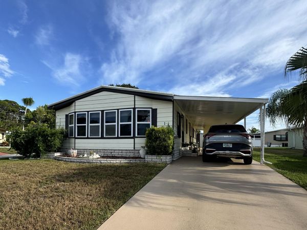 1 Grande Camino Court, Fort Pierce, FL 34951