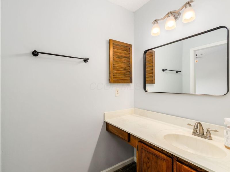 130 Carrowmoor Court, Unit 35, Dublin, OH 43017 Photo 21