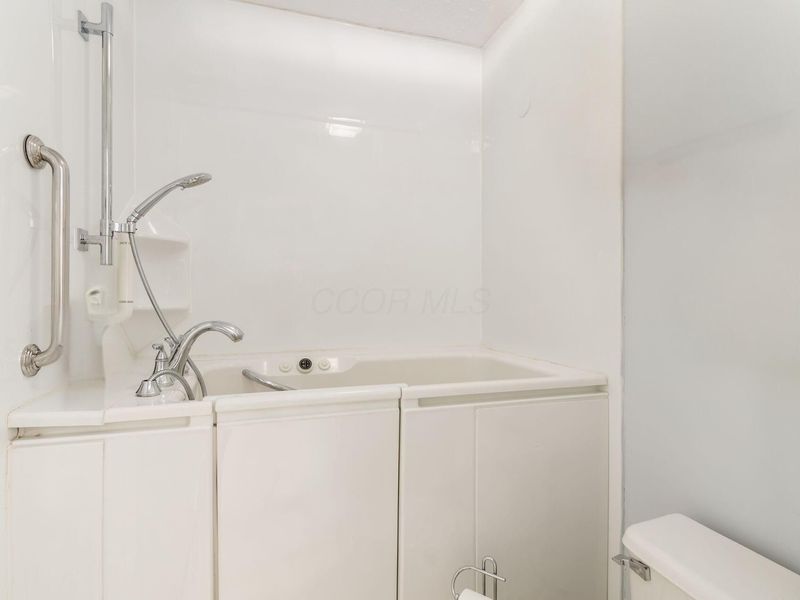 130 Carrowmoor Court, Unit 35, Dublin, OH 43017 Photo 23