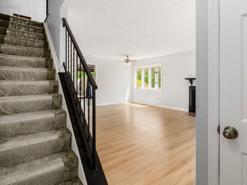 130 Carrowmoor Court, Unit 35, Dublin, OH 43017 Photo 3