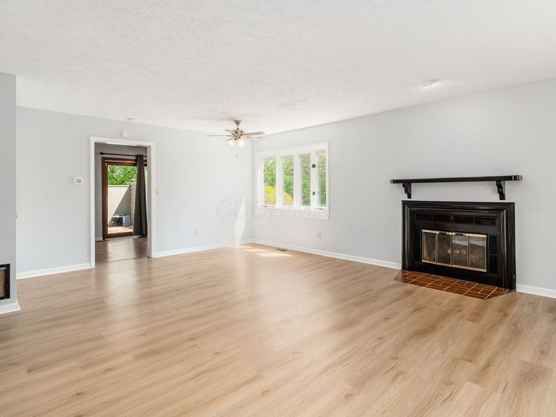 130 Carrowmoor Court, Unit 35, Dublin, OH 43017 Photo 5