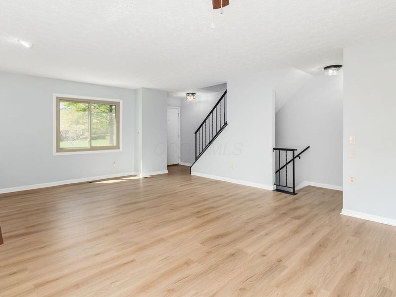 130 Carrowmoor Court, Unit 35, Dublin, OH 43017 Photo 8