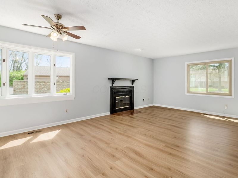 130 Carrowmoor Court, Unit 35, Dublin, OH 43017 Photo 9