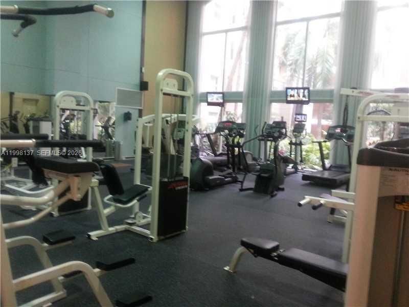 17150 N Bay Rd, Unit 2422, Sunny Isles Beach, FL 33160 Photo