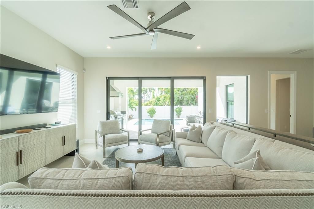 822 105th Ave N, Naples, FL 34108 Photo