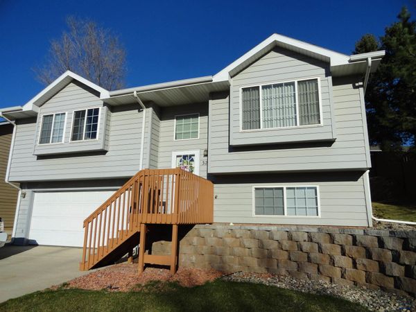 3218 PARK DR, Rapid City, SD 57701