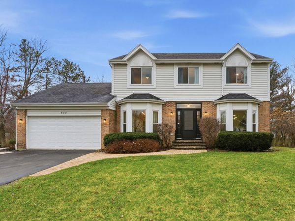 830 Longwood Drive , Algonquin, IL 60102