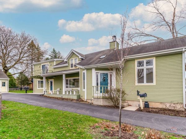 105 Lincoln Avenue , Fox River Grove, IL 60021