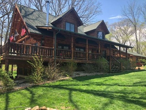 48 Indian Hills Drive, Putnam, IL 61560