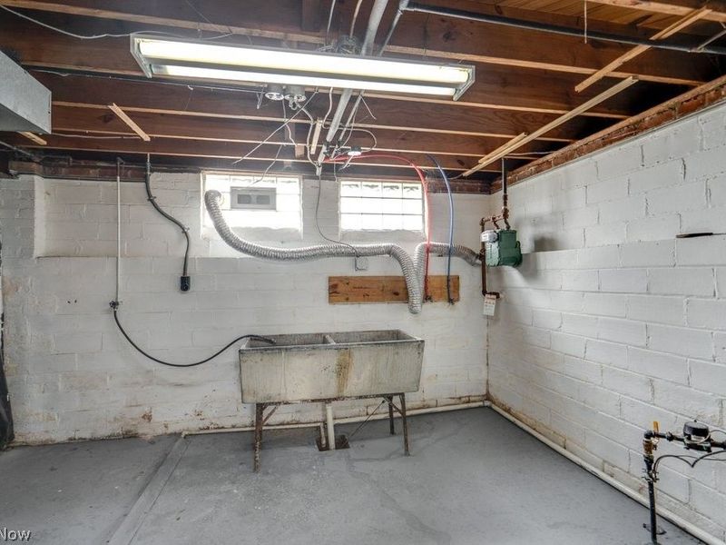 12013 Wayland Avenue, Cleveland, OH 44111 Photo 17