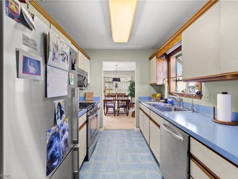 5800 Ridgeview Lane, Willoughby, OH 44094 Photo 11