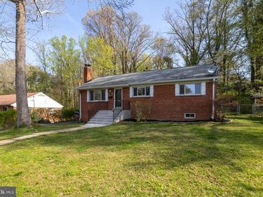 3713 LOCKWOOD LANE, ANNANDALE, VA 22003