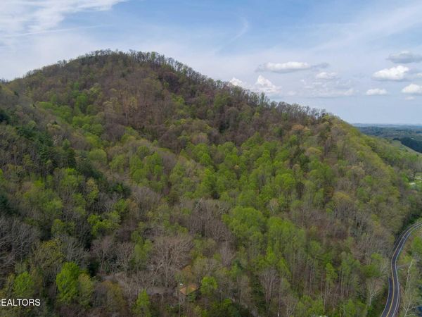Anderson Way, Sevierville, TN 37876