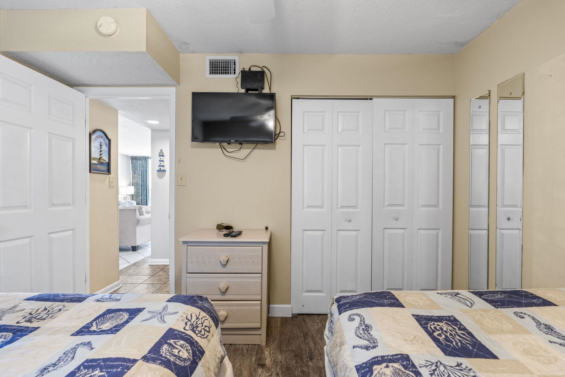 9400 Shore Dr. Photo 19