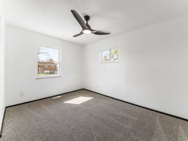 5548 Roche Drive, Columbus, OH 43229 Photo 26