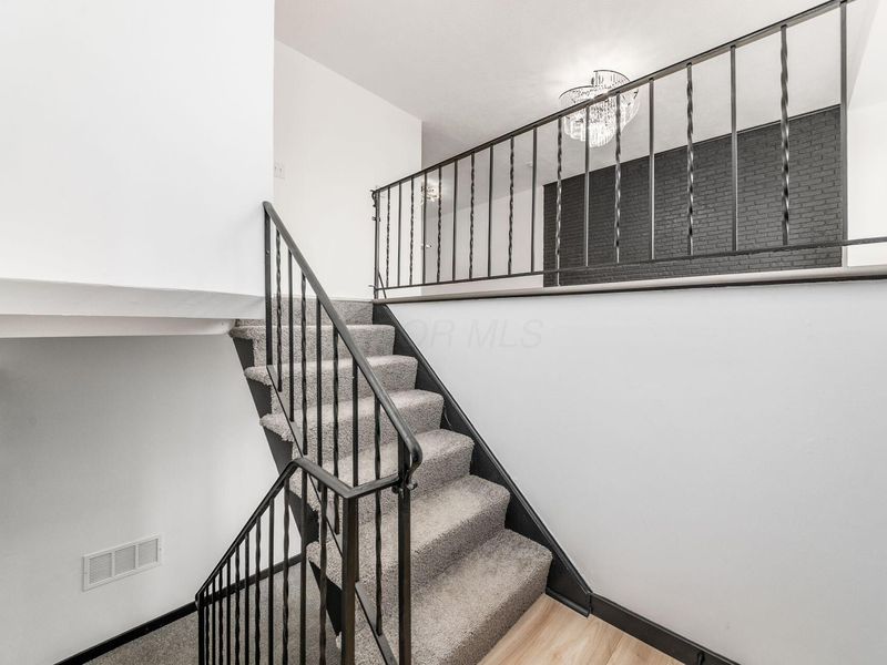 5548 Roche Drive, Columbus, OH 43229 Photo 33