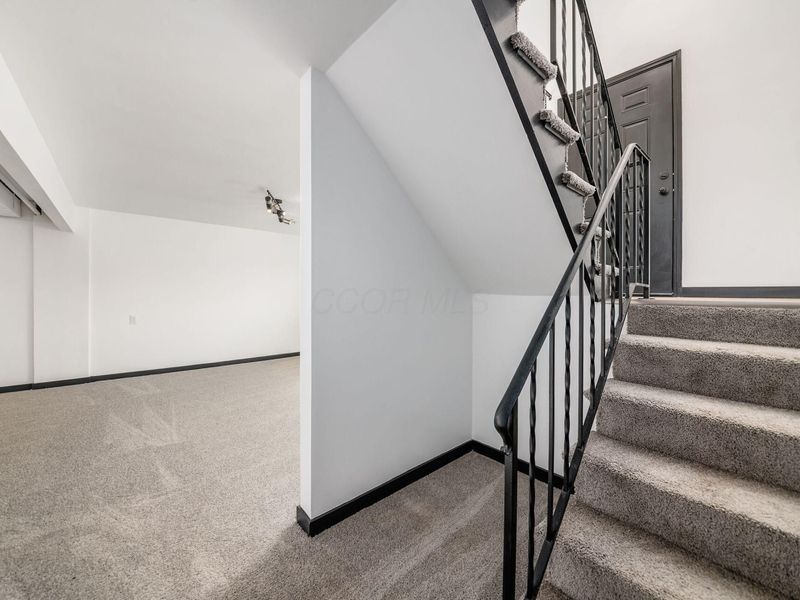 5548 Roche Drive, Columbus, OH 43229 Photo 34