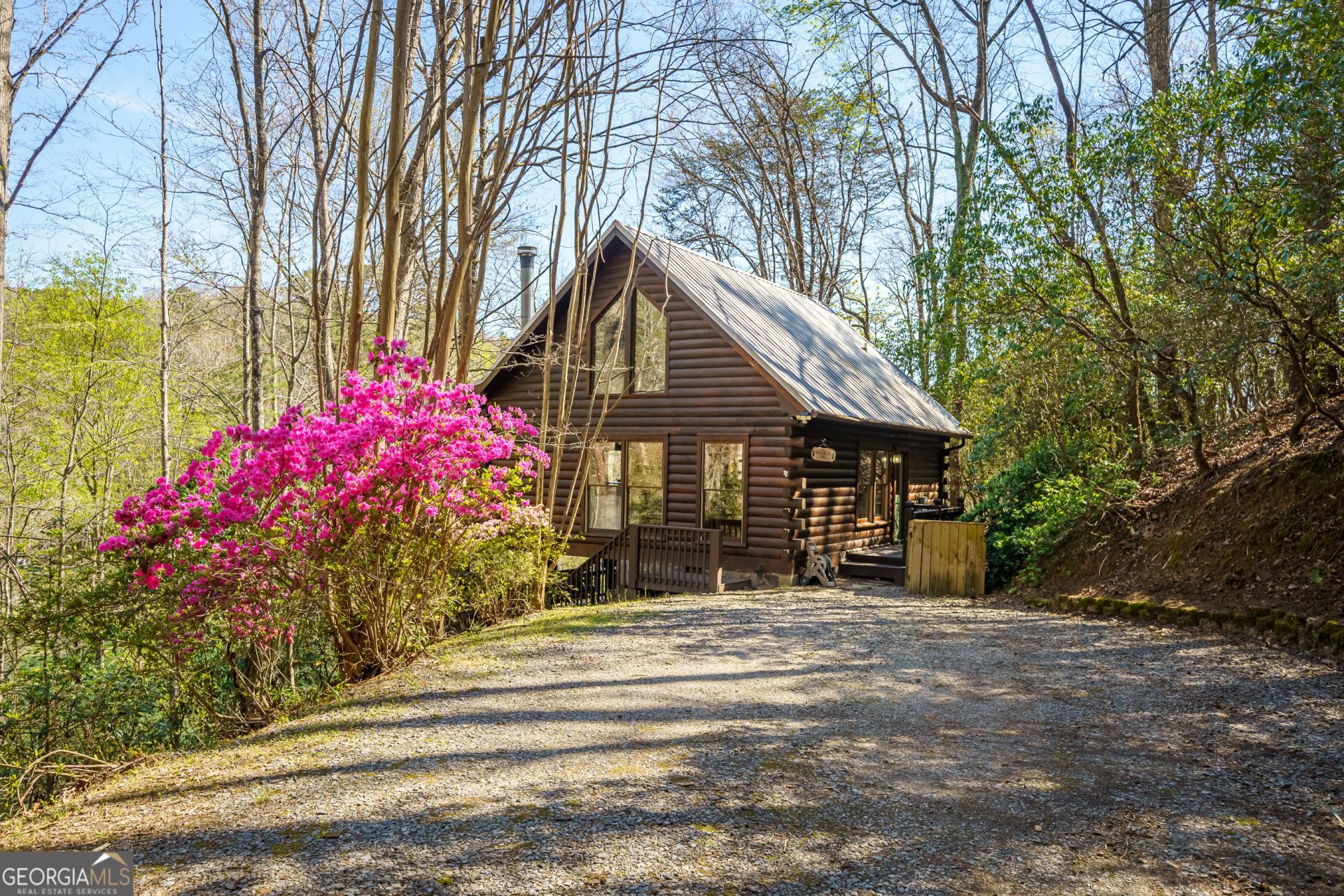 942 Granny Branch Drive, Blue Ridge, GA 30513 Main Photo