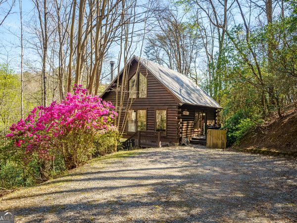 942 Granny Branch Drive, Blue Ridge, GA 30513