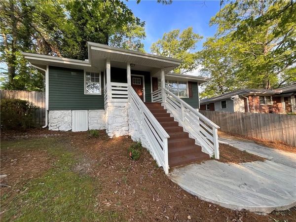 136 Victor Circle NW, Atlanta, GA 30314