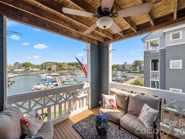 18679 Vineyard Point Lane, Cornelius, NC 28031