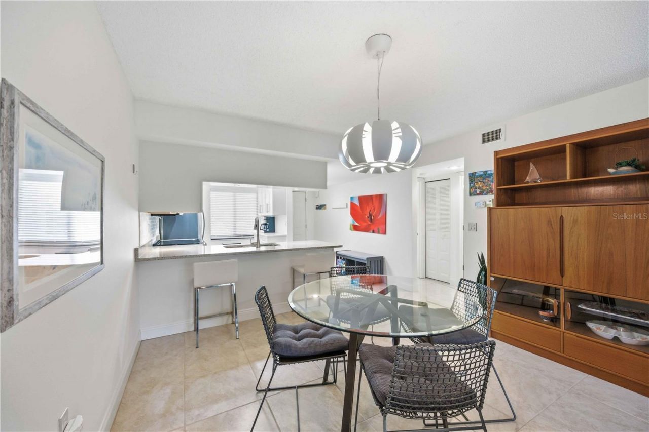 7754 Eagle Creek Drive, Unit 7512, Sarasota, FL 34243 Photo