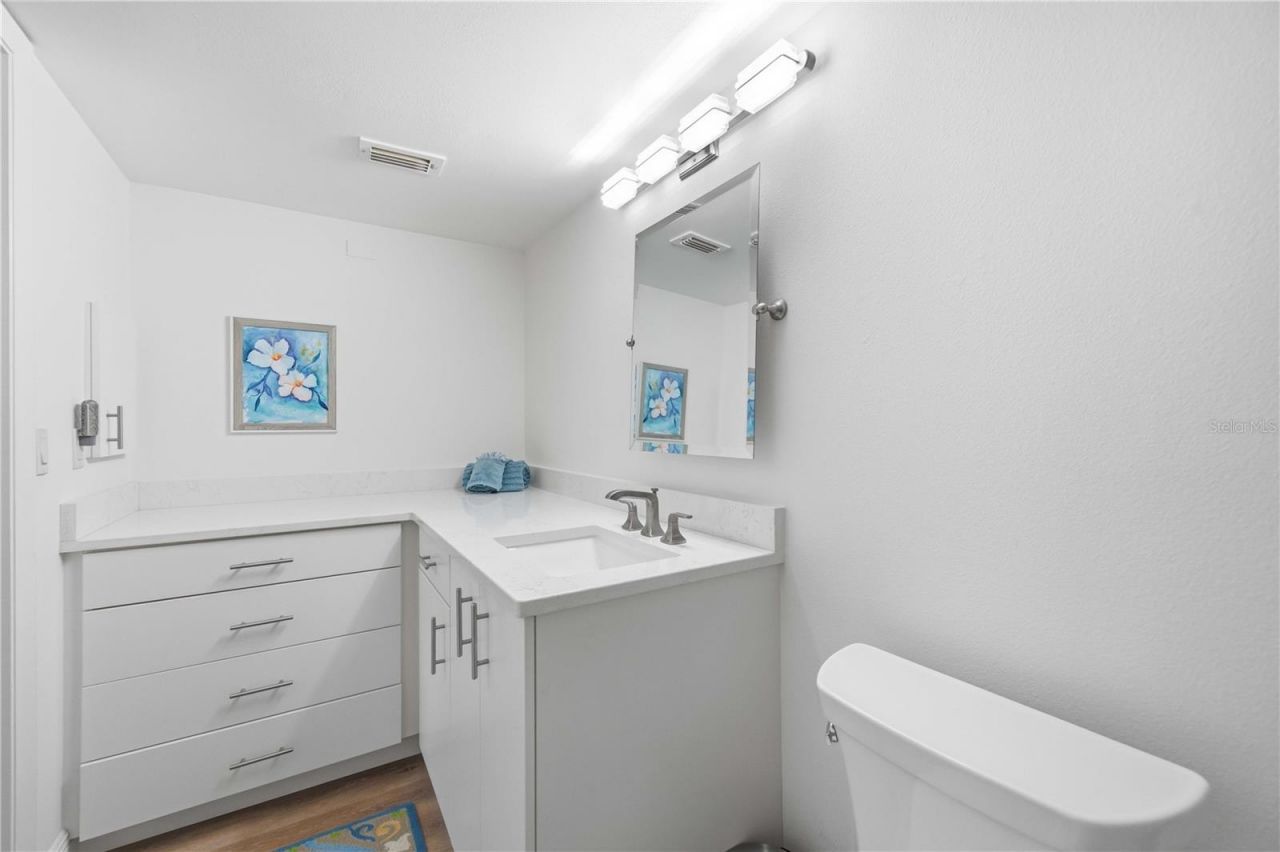 7754 Eagle Creek Drive, Unit 7512, Sarasota, FL 34243 Photo