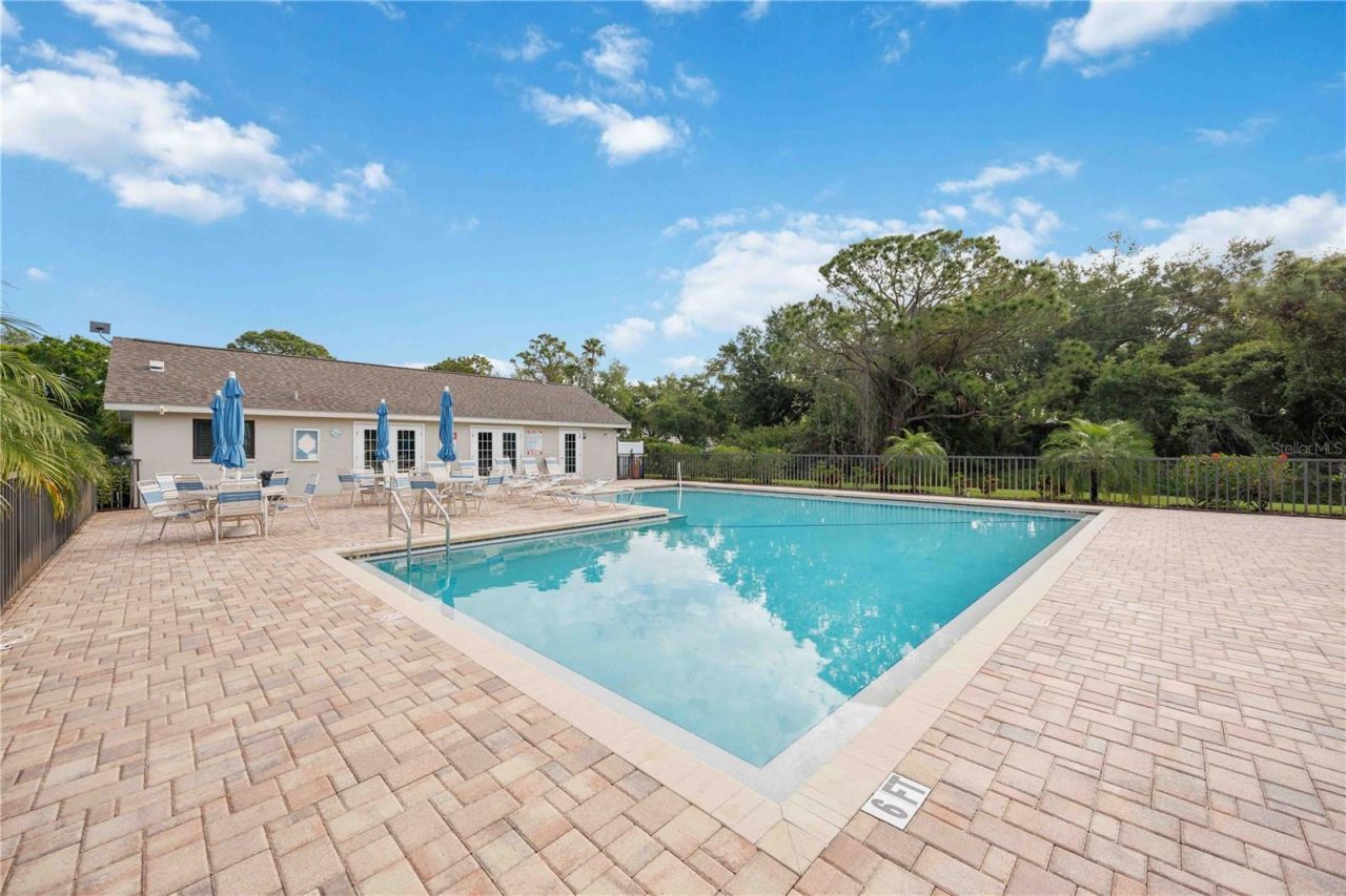 7754 Eagle Creek Drive, Unit 7512, Sarasota, FL 34243 Photo