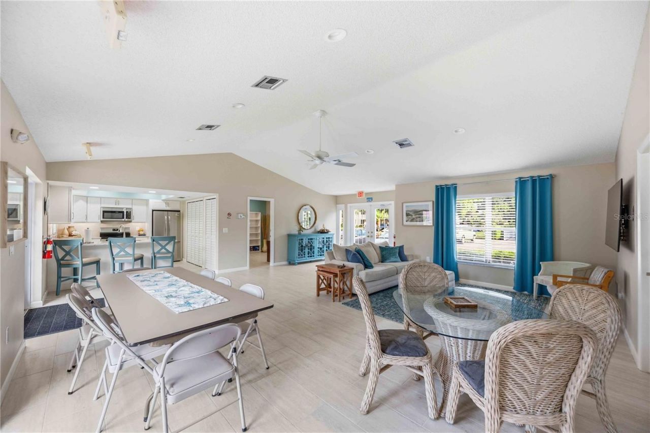 7754 Eagle Creek Drive, Unit 7512, Sarasota, FL 34243 Photo