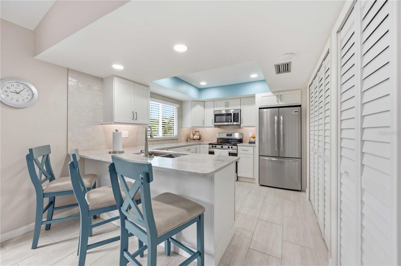7754 Eagle Creek Drive, Unit 7512, Sarasota, FL 34243 Photo