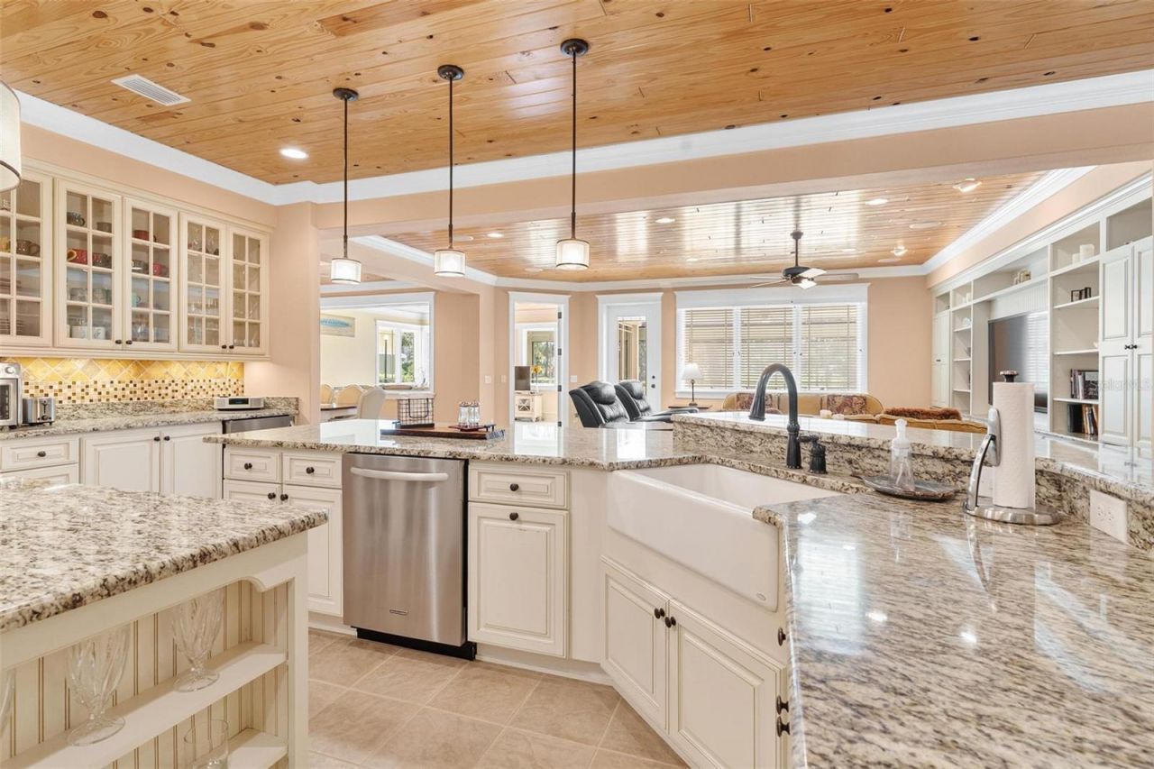 10615 NE 104th Circle, Oxford, FL 34484 Photo