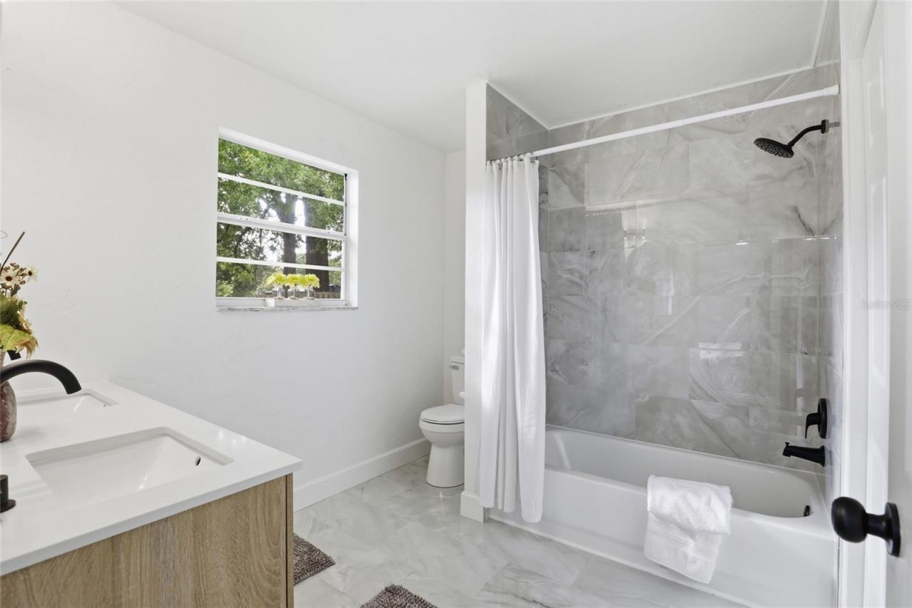 6110 NW 38th Terrace , Gainesville, FL 32653 Photo