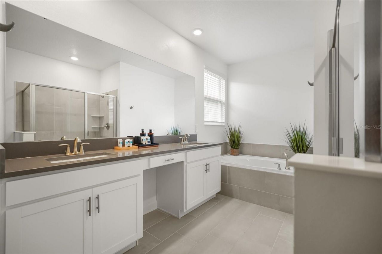 8946 Play Through Drive , Davenport, FL 33896 Photo