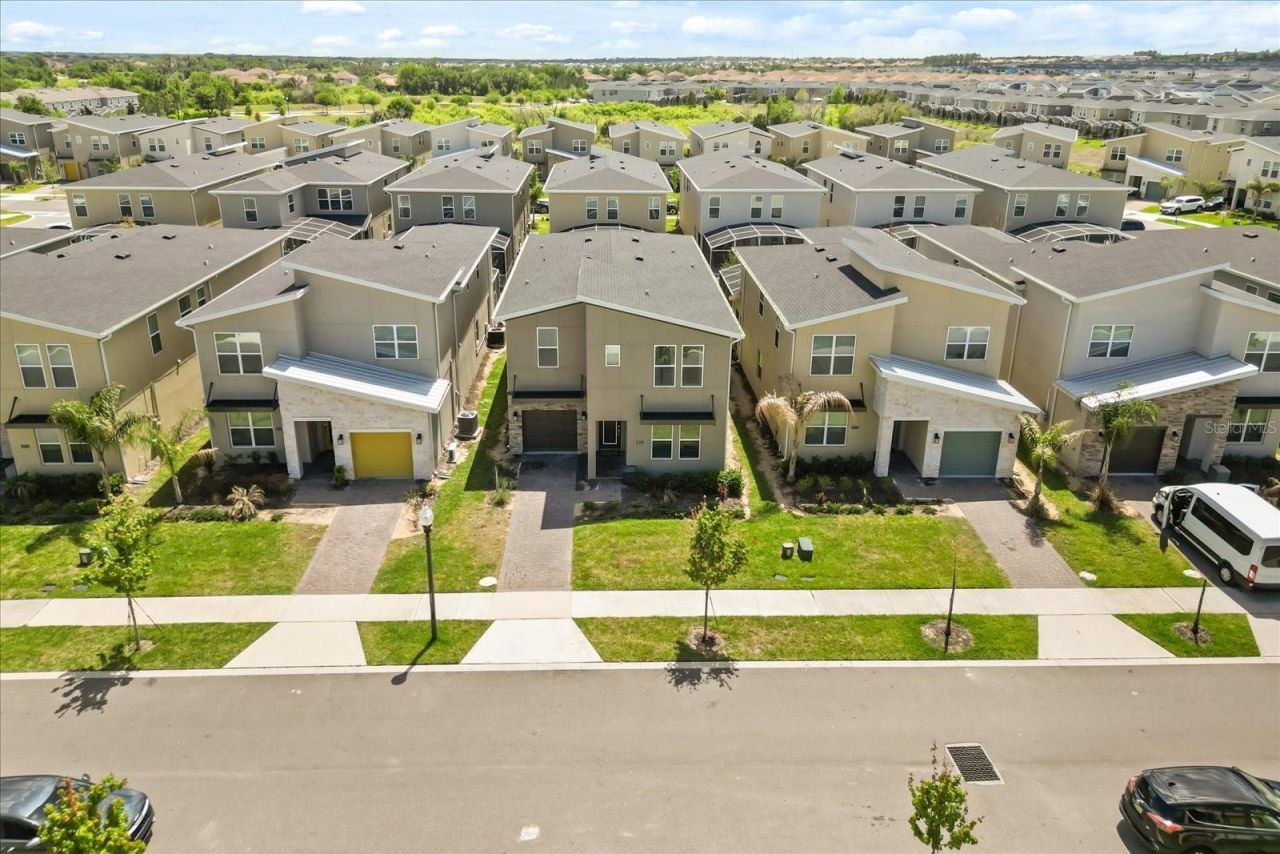 8946 Play Through Drive , Davenport, FL 33896 Photo