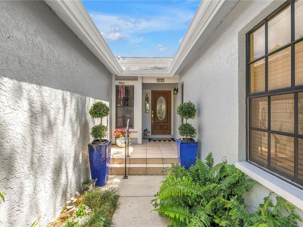 992 SAN CARLOS COURT NE, ST PETERSBURG, FL 33702