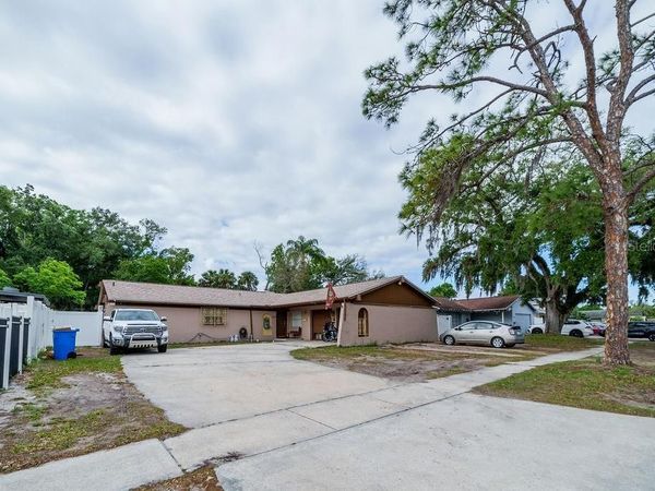 8006 JACKSON SPRINGS ROAD , TAMPA, FL 33615