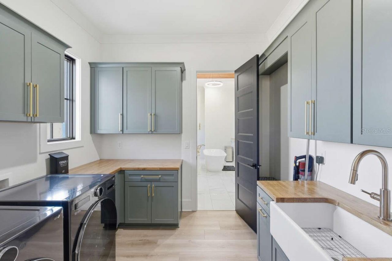 4302 Royal Sky Court, Brooksville, FL 34602 Photo