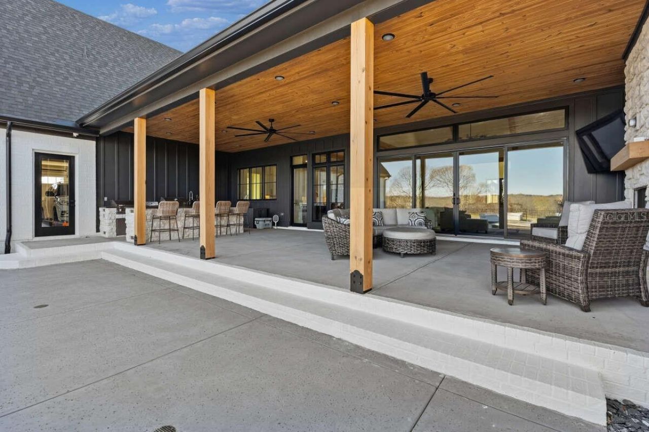 4302 Royal Sky Court, Brooksville, FL 34602 Photo