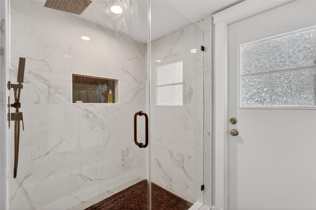 14013 Shady Shores Drive, Tampa, FL 33613 Photo