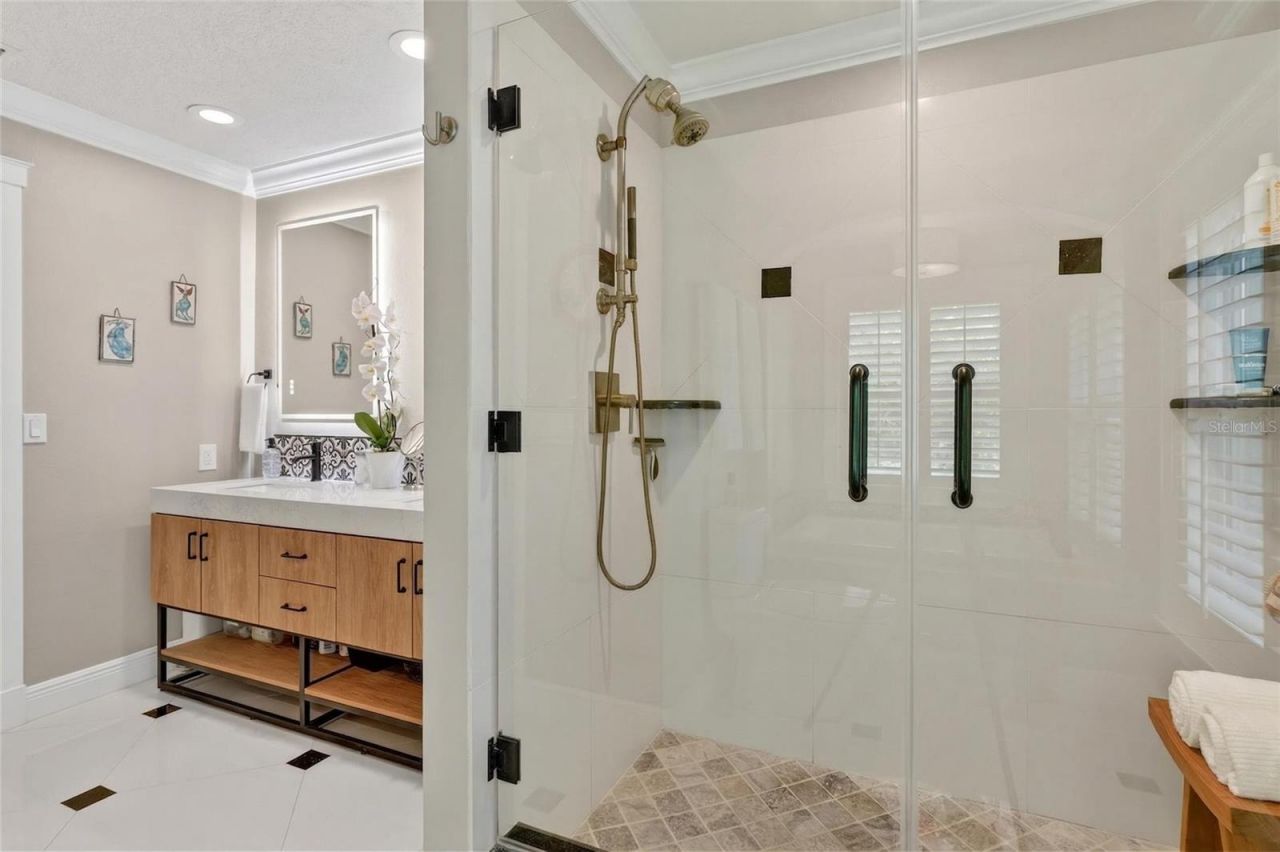 14013 Shady Shores Drive, Tampa, FL 33613 Photo