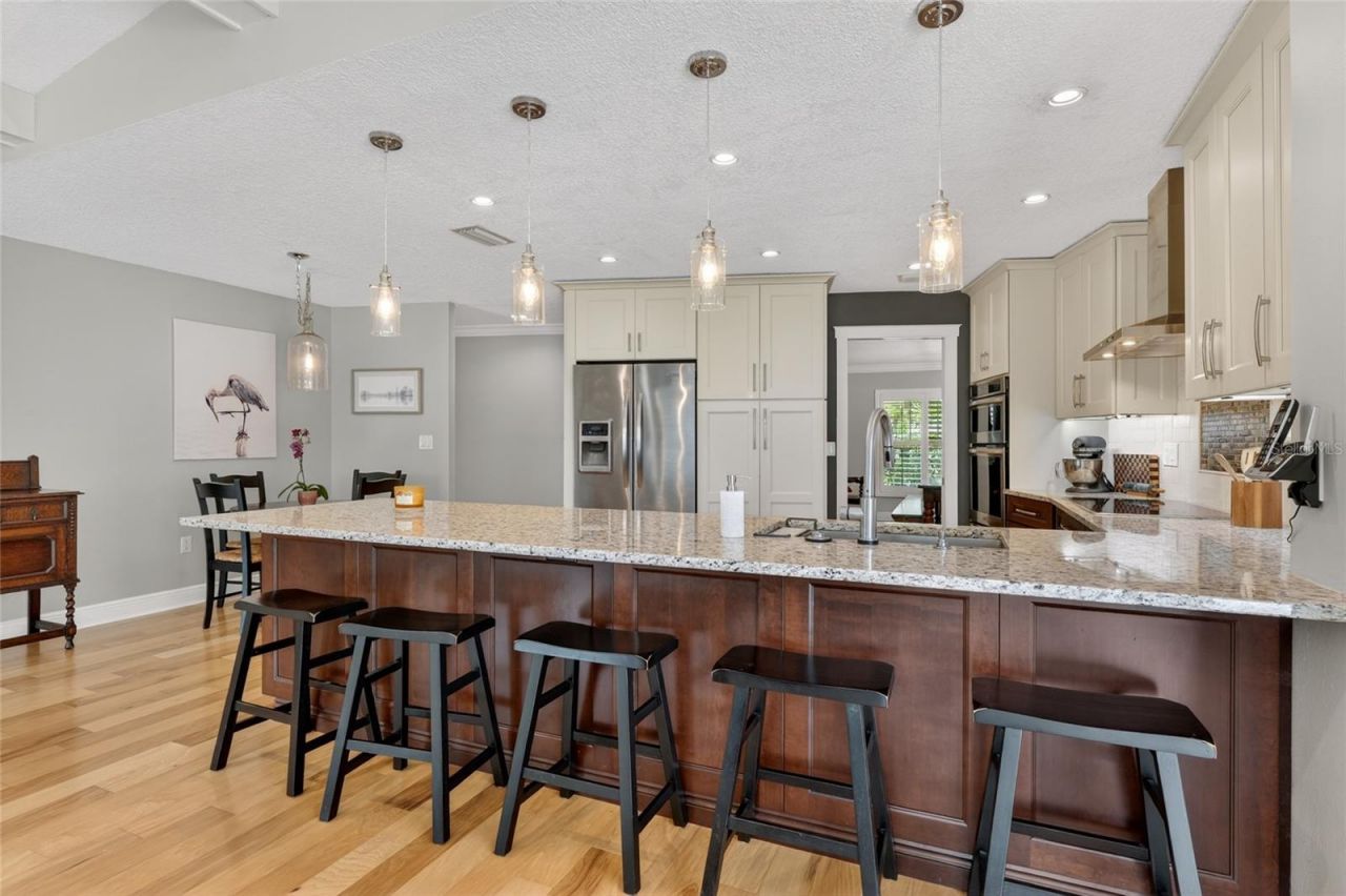 14013 Shady Shores Drive, Tampa, FL 33613 Photo