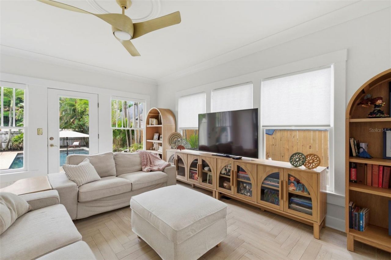 816 16th Avenue Ne, Saint Petersburg, FL 33704 Photo