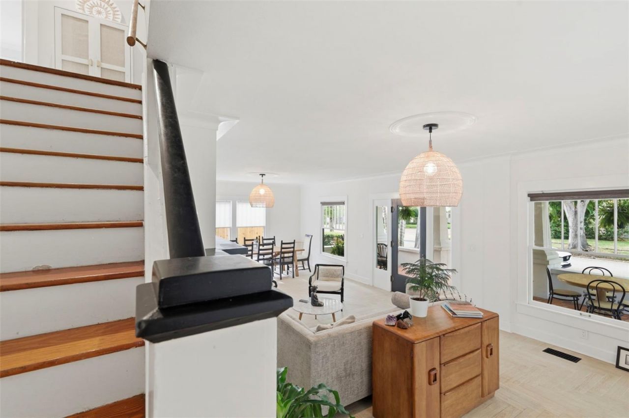 816 16th Avenue Ne, Saint Petersburg, FL 33704 Photo