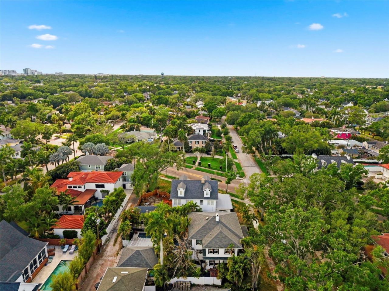 816 16th Avenue Ne, Saint Petersburg, FL 33704 Photo