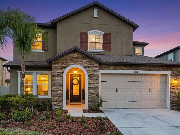 28907 REVARO LANE , WESLEY CHAPEL, FL 33543