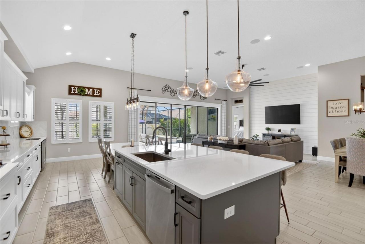 11226 Hawks Fern Drive, Riverview, FL 33569 Photo