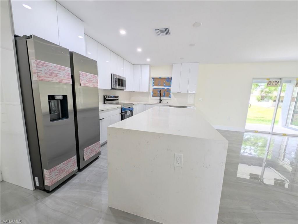 798 Bell Blvd S, Lehigh Acres, FL 33974 Photo