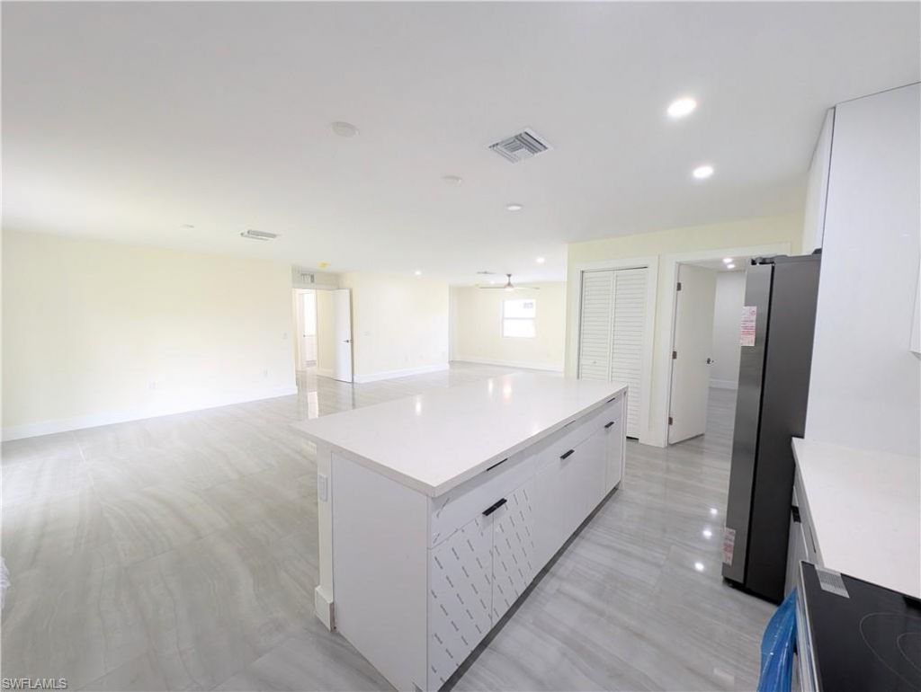 798 Bell Blvd S, Lehigh Acres, FL 33974 Photo